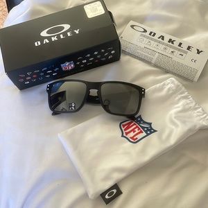 Oakley Holbrook Sunglasses NWT